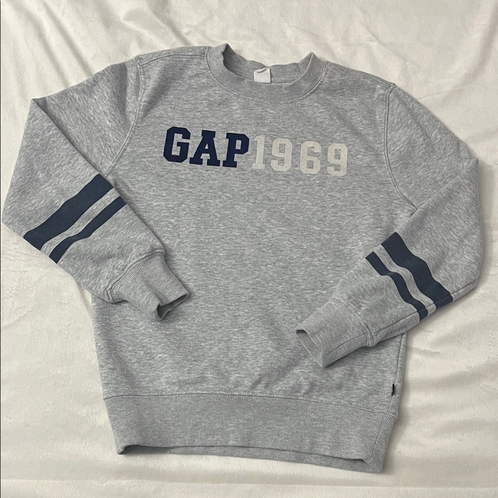 GAP kids Gray Crewneck Sweatshirt with Navy Stripes